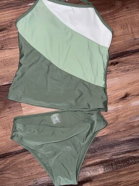 Forever 21 Girls Olive Green Colorblock Tankini with White Accents